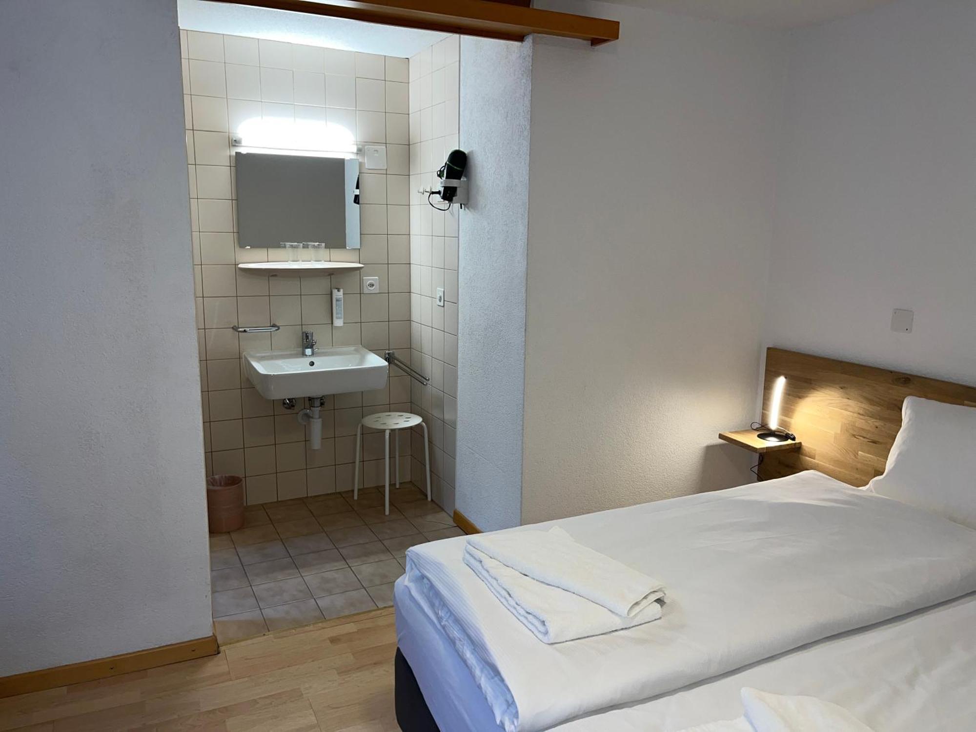 Hotel Drei Koenige Chur Ngoại thất bức ảnh