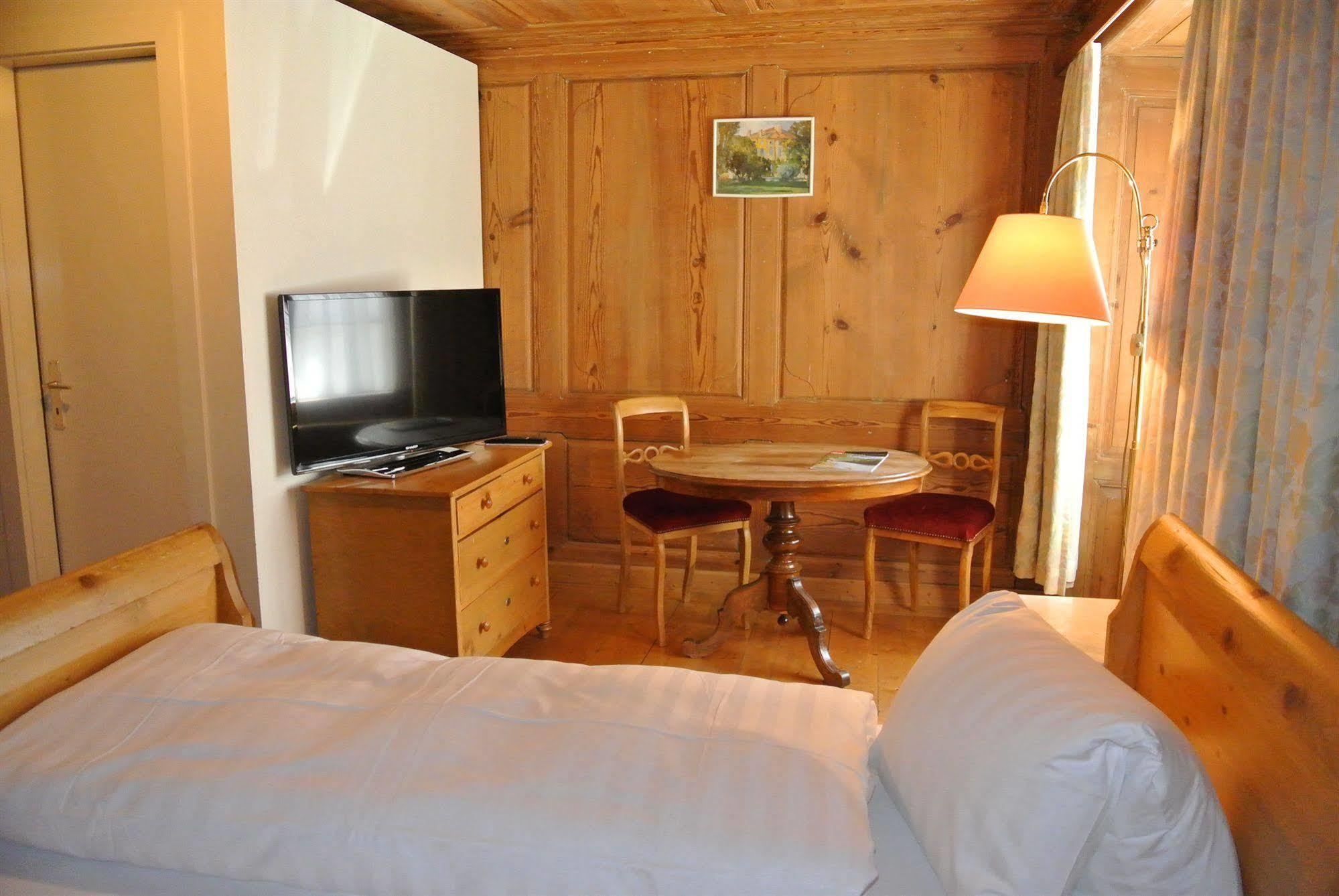 Hotel Drei Koenige Chur Ngoại thất bức ảnh